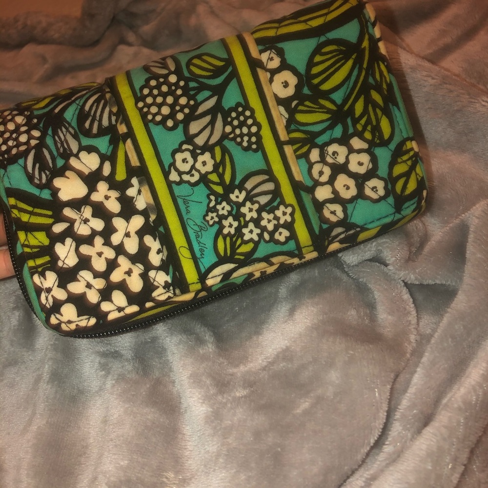 Vera Bradley Accordion Waller